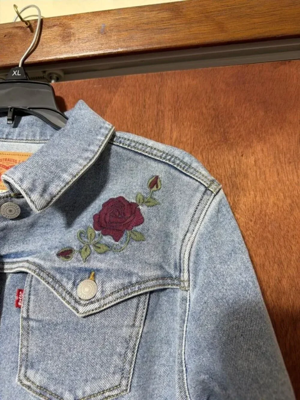 Levi’s girls jacket large